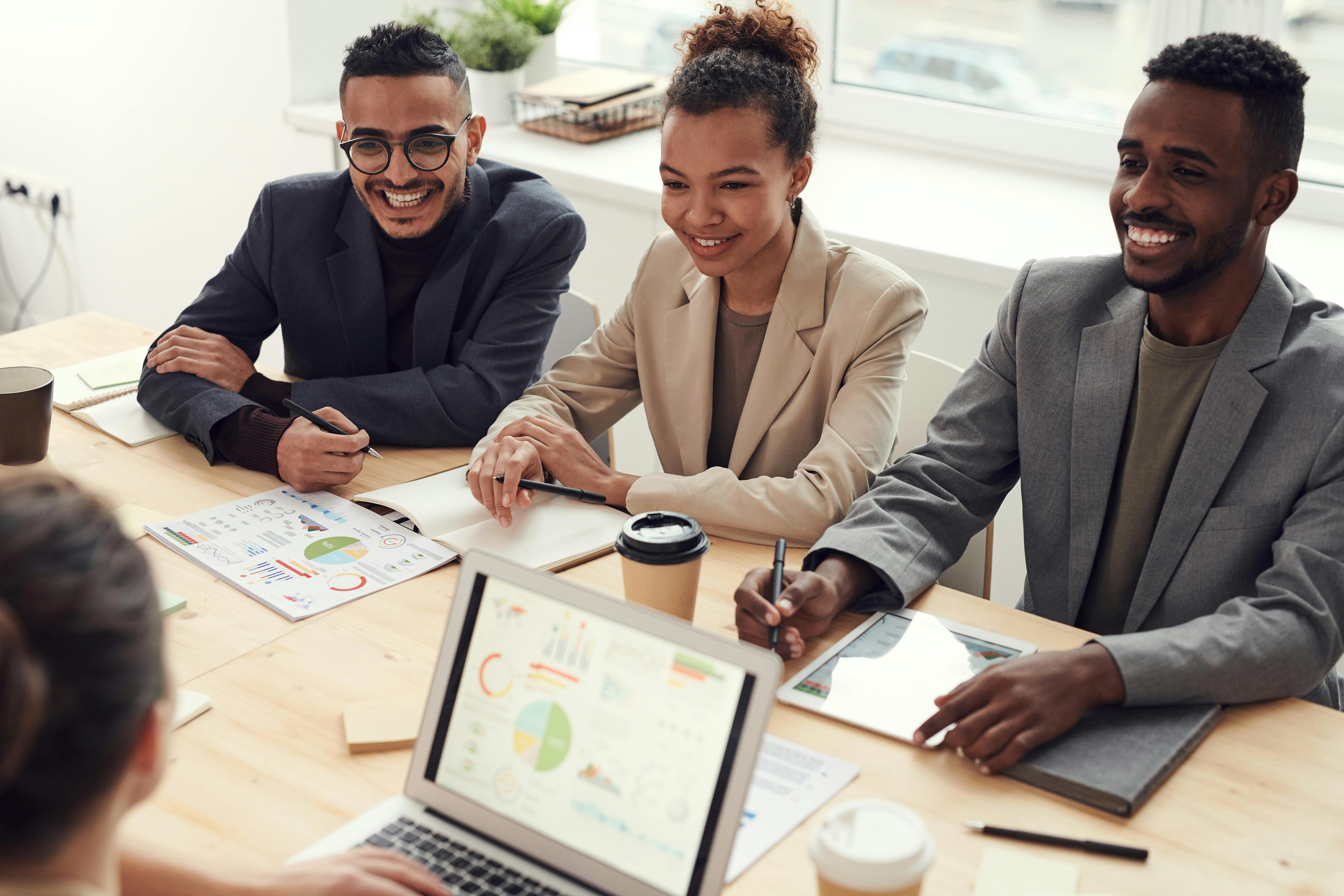 TN Visa Professions List: Requirements, Categories, and Jobs for Canadians